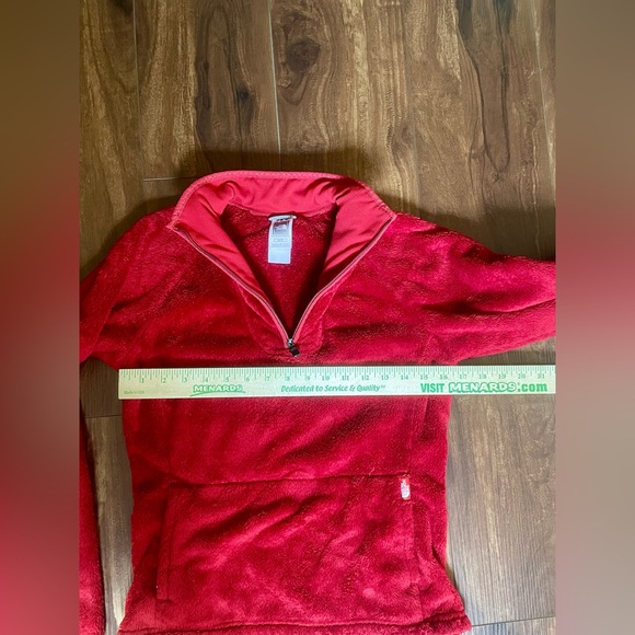 The North Face Womens XS Red Quarter Zip Fuzzy Fleece Pullover Sweater - Picture 6 of 7